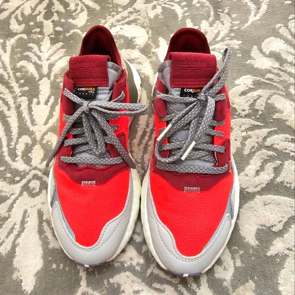 Adidas woman's sneakers New  size 6 - Picture 1 of 8